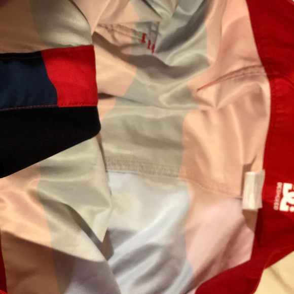 D&G Men's Re/Blue Swim Trunks Shorts  Size 38(new) - Picture 8 of 8